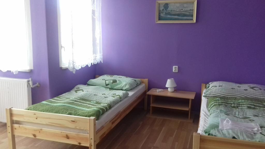 Penzion Uran Stráž pod Ralskem Buitenkant foto